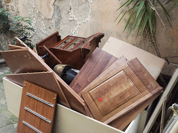 Moving and Downsizing Cleanouts in Ravenswood, WV